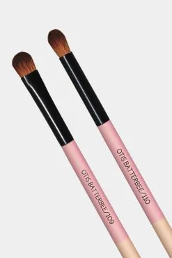 Otis Batterbee Eye Brush Duo Set -Jewelry Accessories 13d15a21 ce5a 4e7a abe1 1913f88ba1b6