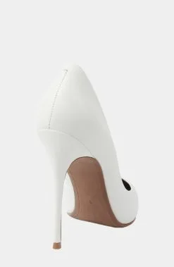 BCBGMAXAZRIA Nova Pointed Toe Pump -Jewelry Accessories 15849a6a 850c 4c48 ac43 cceaa2ee9d5e