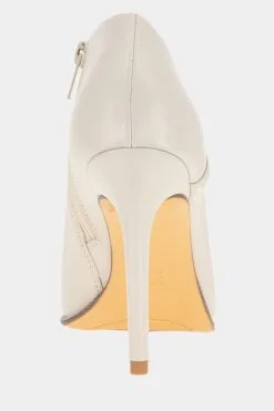 BCBGeneration Hadix Shootie -Jewelry Accessories 16d33d84 7763 4811 9559 38d22c1e9132