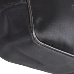 Chanel CC Logo Chain Tote Bag -Jewelry Accessories 641b3847 2547 48bd ac1e be5eeffb4154 e1f61da8 bdaf 4505 abd3 573f77303469