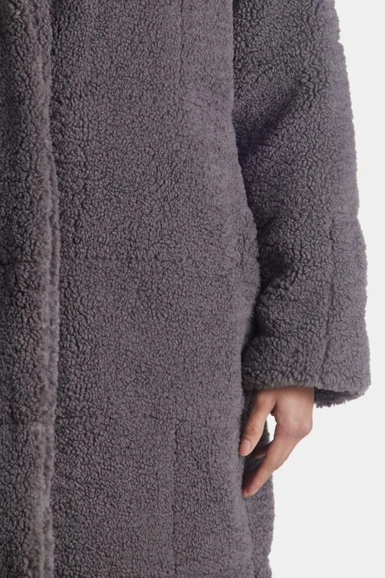 Levi's Patchwork Long Sherpa Coat 16 Levi's Patchwork Long Sherpa Coat - Image 14