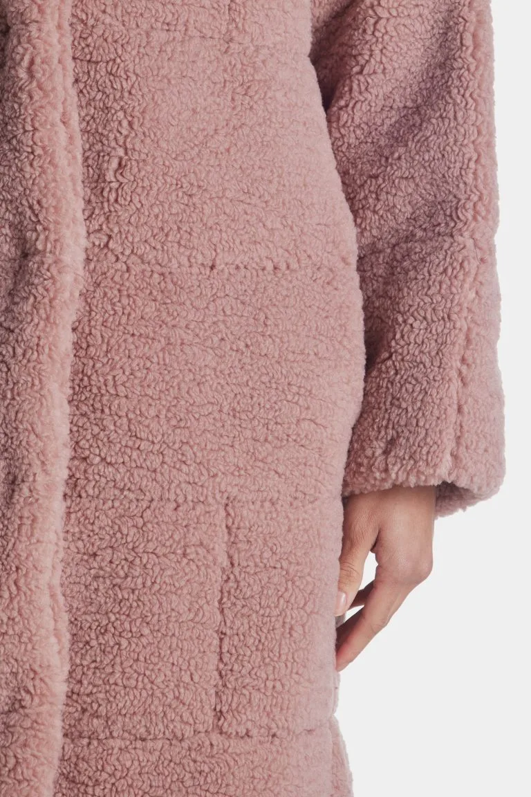 Levi's Patchwork Long Sherpa Coat 18 Levi's Patchwork Long Sherpa Coat - Image 16