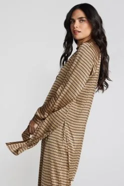 L&T Printed Oversized Button Down Shirt With Safari Cuff -Jewelry Accessories 7976cbb0 6813 4ffb 9f51 2bc147404b5a