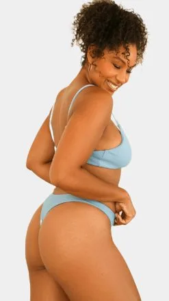 Dippin' Daisy's Zen Bikini Top -Jewelry Accessories 909a5247 48d5 4b41 9f95 bb0edcc9e4fe 0a9c913b 4d53 4350 b2b3 6024616f54cd