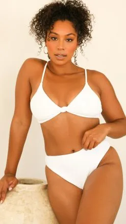 Dippin' Daisy's Zen Bikini Top -Jewelry Accessories 9671436b b030 4650 bdc4 f5bed890314f