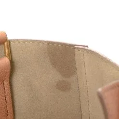 Chloé Two Way Handbag -Jewelry Accessories b56c87aa a39f 41b7 bd11 67b79132a6b8 dbb889a0 c4a5 4696 ae0a 9f009f9fe75e