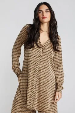 L&T Printed Oversized Button Down Shirt With Safari Cuff -Jewelry Accessories bb77c96d ec07 437a 80cf 66b6165a6a17