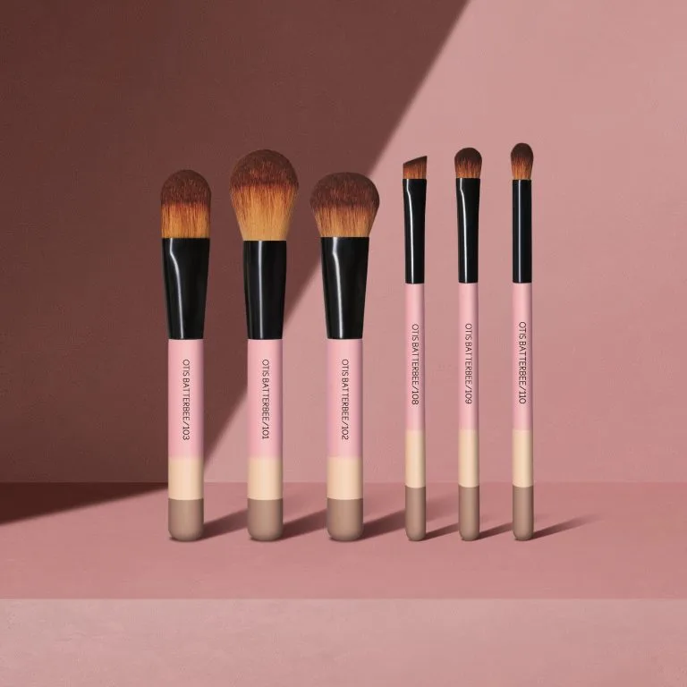 Otis Batterbee The Total Face Makeup Brush Set 13 Otis Batterbee The Total Face Makeup Brush Set - Image 11