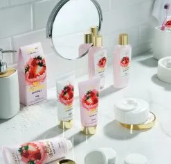 Lovery Milky Strawberry Deluxe Home Spa Bag 25-Piece Set -Jewelry Accessories d4c487ac 3f69 4a08 b056 dc91e882ba2e