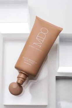 MDO Simon Ourian M.D. Multi-Benefit Skin Tint -Jewelry Accessories e9c0c30b d78c 4ad0 823d 3f694ee63eec 1aa281a4 fd82 4d9e 893c b254f465e3a3