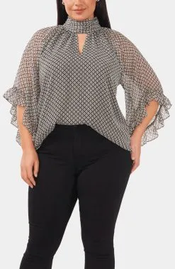 Vince Camuto Raglan Key Hole Blouse